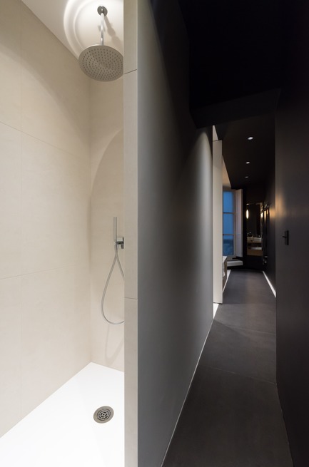Press kit | 2180-02 - Press release | Mansion "L’hôtel de Bethmann" - Martins | Afonso atelier de design - Residential Interior Design - Bathroom - Photo credit: Mickaël Martins Afonso
