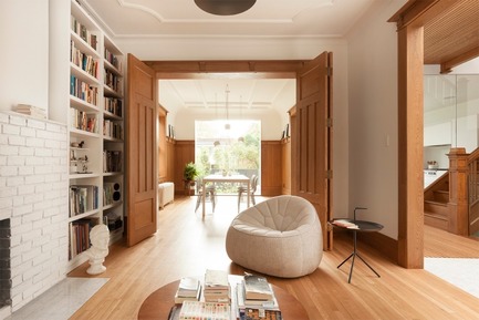 Dossier de presse | 673-19 - Communiqué de presse | Dévoilement des lauréats de la 11e édition des GRANDS PRIX DU DESIGN - Agence PID - Concours - PRIX ESPACE RÉSIDENTIEL DE PLUS DE 3 200 PI2<br>Maison Wilson<br>la SHED architecture<br> - Crédit photo :  Maxime Brouillet 