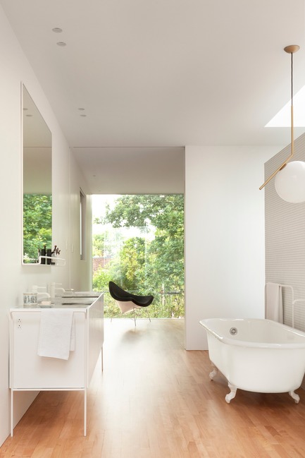 Dossier de presse | 673-19 - Communiqué de presse | Dévoilement des lauréats de la 11e édition des GRANDS PRIX DU DESIGN - Agence PID - Concours - PRIX SALLE DE BAIN<br>Maison Wilson<br>la SHED architecture<br> - Crédit photo :  Maxime Brouillet 
