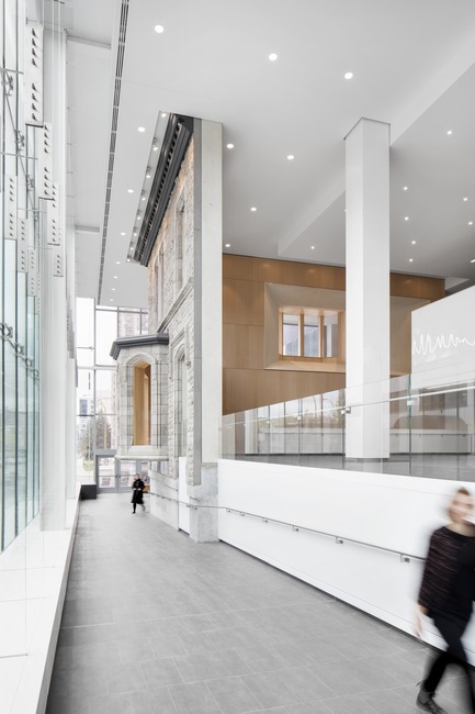 Dossier de presse | 673-19 - Communiqué de presse | Dévoilement des lauréats de la 11e édition des GRANDS PRIX DU DESIGN - Agence PID - Concours -  PRIX ACCESSIBILITÉ UNIVERSELLE<br>Centre hospitalier de l’Université de Montréal<br>CannonDesign + NEUF architect(e)s<br>  - Crédit photo :  AdrienWilliams 