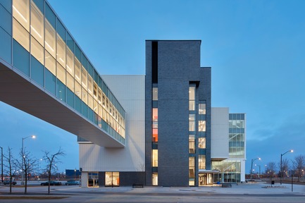 Dossier de presse | 2681-02 - Communiqué de presse | Sheridan College Hazel McCallion Campus Phase 2 - Moriyama & Teshima │ Montgomery Sisam, Architects in Joint Venture - Architecture institutionnelle - Crédit photo : Shai Gil