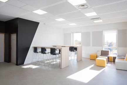 Dossier de presse | 921-12 - Communiqué de presse | Centre Technique Municipal de Blagnac - NBJ architectes - Architecture industrielle - Centre technique Municipal de Blagnac - Crédit photo :  photoarchitecture.com/PaulKozlowski 