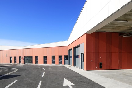 Dossier de presse | 921-12 - Communiqué de presse | Centre Technique Municipal de Blagnac - NBJ architectes - Architecture industrielle - Centre technique Municipal de Blagnac - Crédit photo :  photoarchitecture.com/PaulKozlowski 