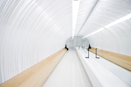 Dossier de presse | 3160-02 - Communiqué de presse | Frame Awards 2018 Winners Announced In Amsterdam - Frame - Design d’intérieur commercial -                                                                                                                                  Cheungvogl Architects - Jury Prize for Multi-brand Store of the Year - Au Pont Rouge, Saint Petersburg                                               &nbsp;<br> - Crédit photo : Cheungvogl <br>