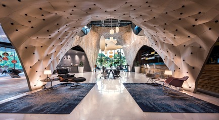 Dossier de presse | 3160-02 - Communiqué de presse | Frame Awards 2018 Winners Announced In Amsterdam - Frame - Design d’intérieur commercial - Produce Workshop - Jury Prize for                                                 Best Use of Material - Fabricwood: Xtra Herman Miller, Singapore<br> - Crédit photo : Edward Hendricks