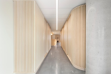 Dossier de presse | 3252-01 - Communiqué de presse | La clinique Go Orthodontistes - Natasha Thorpe Design - Design d’intérieur commercial - Clinique Go Orthodontistes Brossard - Crédit photo : Maxime Brouillet