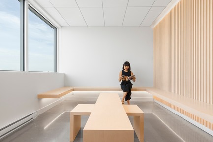 Dossier de presse | 3252-01 - Communiqué de presse | La clinique Go Orthodontistes - Natasha Thorpe Design - Design d’intérieur commercial - Clinique Go Orthodontistes Brossard - Crédit photo : Maxime Brouillet