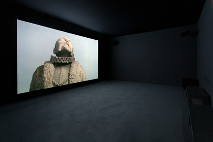 Press kit | 701-09 - Press release | Lynne Cohen, Laurent Grasso and Tino Sehgal - Musée d'art contemporain de Montréal (MAC) - Event + Exhibition - Uraniborg, 2012Laurent GrassoFilm 16 mm transféré sur Blu-rayCouleur, son, 15 min 48 sAvec l’aimable permission de la Galerie Chez Valentin, Paris / Sean Kelly Gallery NY / Edouard Malingue Gallery HKPhoto : Romain Darnaud© Laurent Grasso / ADAGP 2013
