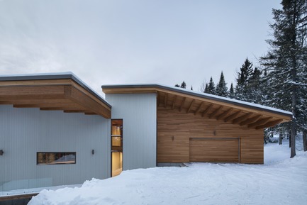 Dossier de presse | 1527-07 - Communiqué de presse | Résidence L'Accostée - Bourgeois / Lechasseur architectes - Architecture résidentielle - Crédit photo : Adrien Williams