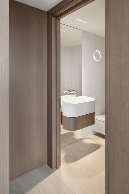 Dossier de presse | 625-16 - Communiqué de presse | Belvédère - Desjardins Bherer - Design d’intérieur résidentiel - Belvédère - salle d'eau - Crédit photo : Adrien Williams