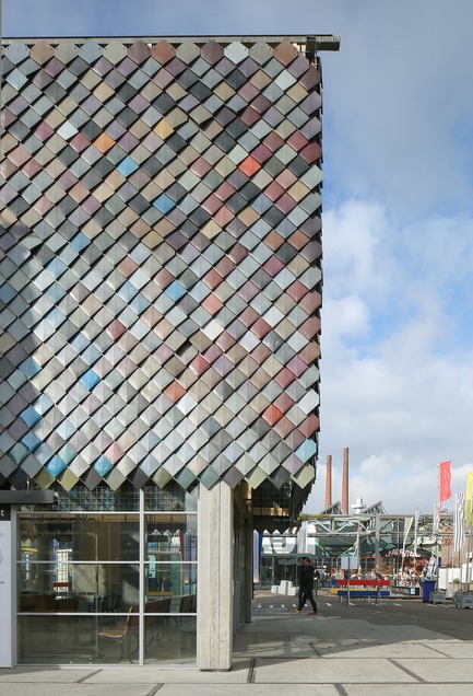 Dossier de presse | 3293-01 - Communiqué de presse | People's Pavilion - 100% Borrowed - bureau SLA & OvertredersW - Design urbain - Crédit photo : Filip Dujardin