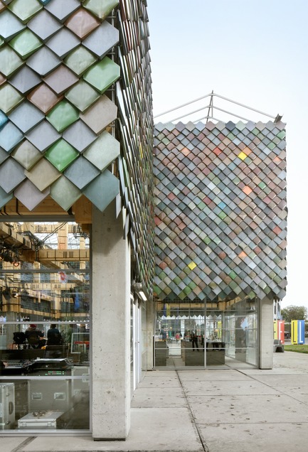 Dossier de presse | 3293-01 - Communiqué de presse | People's Pavilion - 100% Borrowed - bureau SLA & OvertredersW - Design urbain - Crédit photo : Filip Dujardin