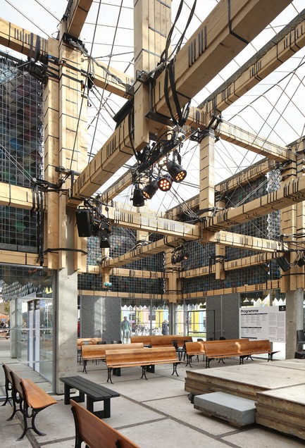 Dossier de presse | 3293-01 - Communiqué de presse | People's Pavilion - 100% Borrowed - bureau SLA & OvertredersW - Design urbain - Crédit photo :  Filip Dujardin 