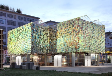 Dossier de presse | 3293-01 - Communiqué de presse | People's Pavilion - 100% Borrowed - bureau SLA & OvertredersW - Design urbain - Crédit photo : Filip Dujardin
