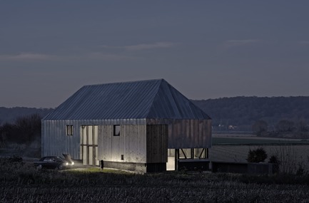 Dossier de presse | 2276-07 - Communiqué de presse | ArchiDesignclub Awards 2018 : découvrez les projets lauréats ! - ArchiDesignclub by Muuuz - Concours - Prix "Logement - Maison": Chemin du Calvaire, Notre-Dame-de-Bliquetuit   (76) - Antonin Ziegler Architectes - Crédit photo : David Boureau