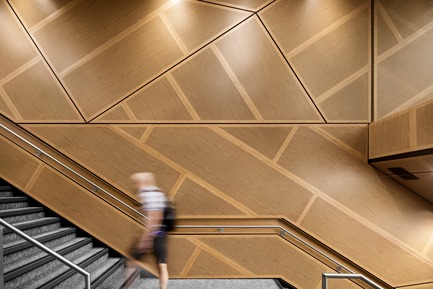 Dossier de presse | 916-12 - Communiqué de presse | Menkès Shooner Dagenais LeTourneux Architectes signe la nouvelle Bibliothèque Webster de l’Université Concordia - Menkès Shooner Dagenais LeTourneux Architectes - Architecture institutionnelle - Crédit photo :  Adrien Williams 