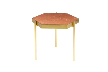 Dossier de presse | 2253-05 - Communiqué de presse | Associative Design Showcases "The Best of Portugal" in Brera Design District - Associative Design - Évènement + Exposition - Associative Design_The Best of Portugal Kandinsky Side Table by André Teoman for OIA - Crédit photo : OIA