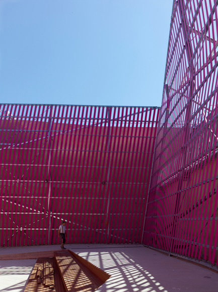 Dossier de presse | 898-03 - Communiqué de presse | Paloma - Tetrarc - Architecture institutionnelle - Crédit photo : Stéphane Chalmeau