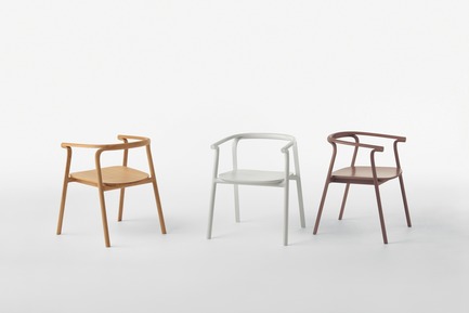 Dossier de presse | 2998-02 - Communiqué de presse | Conde House Celebrates 50 Years of Fine Furniture Craftsmanship - Conde House - Produit -  Splinter Chairs   - Crédit photo : Conde House
