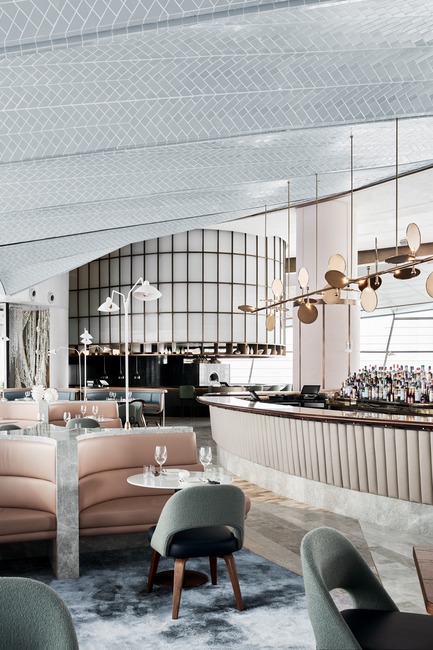 Press kit | 2887-02 - Press release | Sean Connolly at Dubai Opera - Alexander &CO. - Commercial Interior Design - Photo credit: Brooke Holm