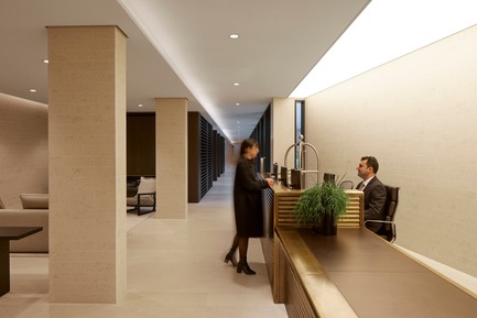 Dossier de presse | 2317-01 - Communiqué de presse | A New Oasis Off London’s Oxford Street - Make Architects - Architecture résidentielle -  The&nbsp; residential amenities include private residents garden, cinema room, wine storage and tasting area, gym and spa and concierge. - Crédit photo : Make Architects