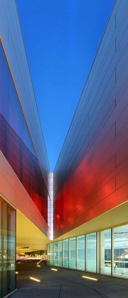 Dossier de presse | 1456-02 - Communiqué de presse | Shared Identity:CannonDesign’s David Polzin Weighs in on the Importance of Communal Context - CannonDesign - Architecture commerciale - Missouri State University Bill R. Foster &amp; Family Recreation Center - Crédit photo : Gayle Babcock