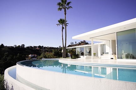 Press kit | 2933-01 - Press release | Residence Overlooking Mulholland Drive - Heusch Inc. - Residential Architecture - Photo credit: Gerhard Heusch