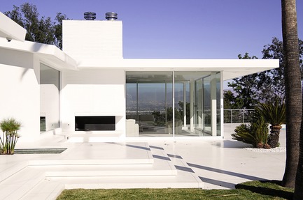 Press kit | 2933-01 - Press release | Residence Overlooking Mulholland Drive - Heusch Inc. - Residential Architecture - Photo credit: Gerhard Heusch
