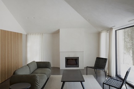 Dossier de presse | 1677-04 - Communiqué de presse | Maison Gauthier - Atelier Barda architecture - Architecture résidentielle - Crédit photo : Maxime Desbiens