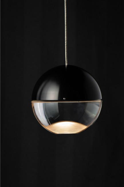 Press kit | 2024-01 - Press release | Canadian Lighting Company Archilume Unveils Three New LED Luminaire Lines at  ICFF May 20-23, 2018 - Archilume - Lighting Design - Aura’s upper hemisphere is crafted of aircraft grade machined aluminum in anodized finishes while the lower portion is a clear optical lens.&nbsp; - Photo credit: Archilume