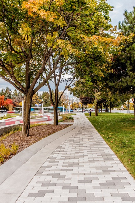 Dossier de presse | 2366-02 - Communiqué de presse | Un graphisme fort pour le parc Guido-Nincheri à Montréal - civiliti - Design urbain - Crédit photo : Stéphane Najman