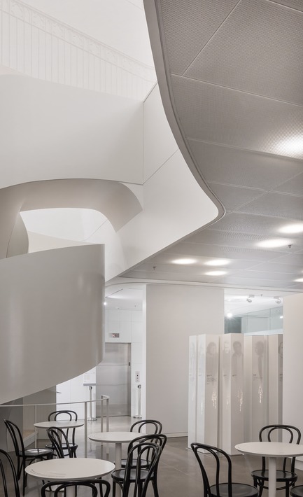 Dossier de presse | 721-07 - Communiqué de presse | Maison de la littérature - Chevalier Morales - Architecture institutionnelle - Espace bistro - Crédit photo : Chevalier Morales Architectes
