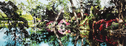 Dossier de presse | 3279-02 - Communiqué de presse | FEATHR Launches New Wallpaper Collection Featuring the Remarkable Landscape Paintings of Tamara Piilola - FEATHR - Design d’intérieur résidentiel - Delta (The Great Reflection) full wall mural - Crédit photo : Tamara Piilola/FEATHR.com