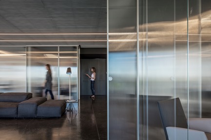 Dossier de presse | 2949-05 - Communiqué de presse | Basix HQ Wins AIA SF Award2018 - Axelrod Design - Design d’intérieur commercial -  Basix  Headquarters, Tel Aviv. Interior Architecture by Irit Axelrod, Axelrod  Design. 2018 AIA SF Interior Architecture Merit Award Winner. - Crédit photo : Amit Geron, photographer 