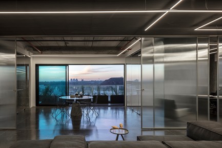 Dossier de presse | 2949-05 - Communiqué de presse | Basix HQ Wins AIA SF Award2018 - Axelrod Design - Design d’intérieur commercial -  Basix  Headquarters, Tel Aviv. Interior Architecture by Irit Axelrod, Axelrod  Design. 2018 AIA SF Interior Architecture Merit Award Winner. - Crédit photo : Amit Geron, photographer  