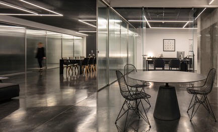 Dossier de presse | 2949-05 - Communiqué de presse | Basix HQ Wins AIA SF Award2018 - Axelrod Design - Design d’intérieur commercial -   Basix  Headquarters, Tel Aviv. Interior Architecture by Irit Axelrod, Axelrod  Design. 2018 AIA SF Interior Architecture Merit Award Winner. - Crédit photo : Amit Geron, photographer 