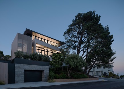 Press kit | 2949-07 - Press release | San Francisco Design Week First Annual Awards Debut - San Francisco Design Week - Competition - John Maniscalco Architecture -- Dolores Heights Family Home. <br> - Photo credit: Photo credit: Joe Fletcher Photography.