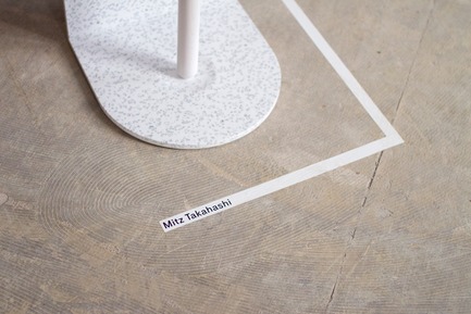Dossier de presse | 3387-01 - Communiqué de presse | Studio 2ième Édition - Studio - Évènement + Exposition - Table Hyoumenn Cyouryoku par Mitz Takahashi - Crédit photo : Stefanie Vermeersch