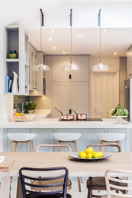 Dossier de presse | 1701-04 - Communiqué de presse | Victorian Townhouse, Highgate, London - LLI Design - Design d’intérieur résidentiel - Bespoke Joinery Kitchen - Overview - Crédit photo : Photography / Styling : Rick Mccullagh / LLI Design