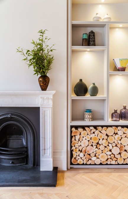 Dossier de presse | 1701-04 - Communiqué de presse | Victorian Townhouse, Highgate, London - LLI Design - Design d’intérieur résidentiel - Living &amp; Dining Room - Joinery / Fireplace detail - Crédit photo : Photography / Styling : Rick Mccullagh / LLI Design