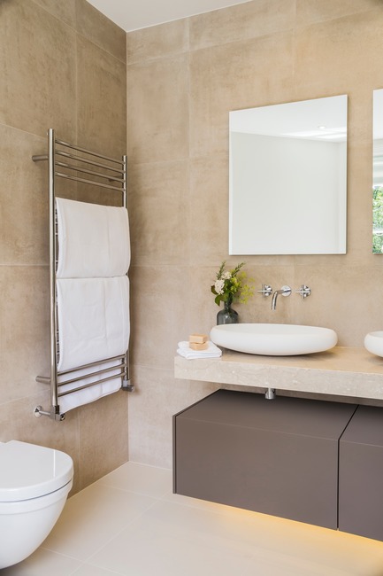 Dossier de presse | 1701-04 - Communiqué de presse | Victorian Townhouse, Highgate, London - LLI Design - Design d’intérieur résidentiel - Master Ensuite - Crédit photo : Photography / Styling : Rick Mccullagh / LLI Design