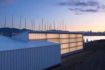 Dossier de presse | 2207-02 - Communiqué de presse | The Dock Building - MGA | MICHAEL GREEN ARCHITECTURE - Architecture industrielle - Exterior&nbsp; - Crédit photo : Ema Peter