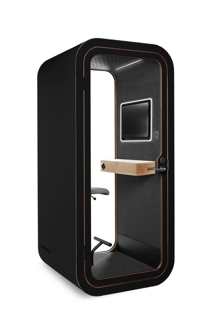 Dossier de presse | 3176-01 - Communiqué de presse | Les cabines acoustiques Framery: de nouveaux modèles à NeoCon 2018 - d|vision 21 - Produit - Modèle:&nbsp;Framery O-&nbsp; VideoConference ready     - Crédit photo : Framery