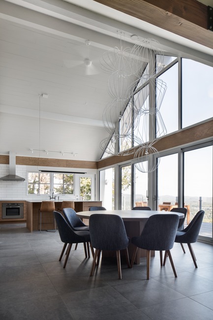 Dossier de presse | 3402-01 - Communiqué de presse | High Altitude Style - Jane Hope - Architecture résidentielle - Crédit photo : Adrien Williams