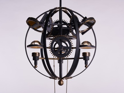 Dossier de presse | 3412-01 - Communiqué de presse | The Da Vinci Lighting Collection - Karice Enterprises Ltd. - Design d’éclairage - Leonardo 1482 - A full view of the fixture - Crédit photo : Jordan N. Dery