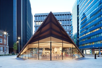 Dossier de presse | 2317-03 - Communiqué de presse | Make Unveils New Monocoque Pavilion for City of London - Make Architects - Architecture commerciale - Portsoken Pavilion by Make Architects. - Crédit photo : Make Architects