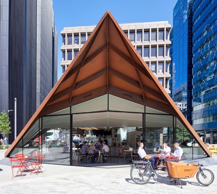 Dossier de presse | 2317-03 - Communiqué de presse | Make Unveils New Monocoque Pavilion for City of London - Make Architects - Architecture commerciale - Portsoken Pavilion is an important community amenity - Crédit photo : Make Architects