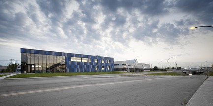 Dossier de presse | 759-04 - Communiqué de presse | Fournitures Sélect - Blouin Tardif Architecture-Environnement - Architecture commerciale - Crédit photo : Steve Montpetit