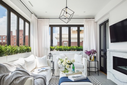 Dossier de presse | 2185-04 - Communiqué de presse | Home in Little Italy - Audax - Design d’intérieur résidentiel - Winter garden - windows closed<p class="MsoNormal"></p> - Crédit photo : Erik Rotter