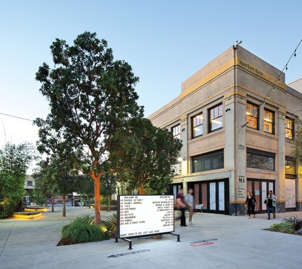 Press kit | 809-23 - Press release | AZURE Announces the Winners of the 2018 AZ Awards - AZURE - Competition - 2018 AZ Awards - Best in Experiential Graphic Design<br>Rios Clementi Hale Studios: Row DTLA, Los Angeles, California, USA - Photo credit: AZURE